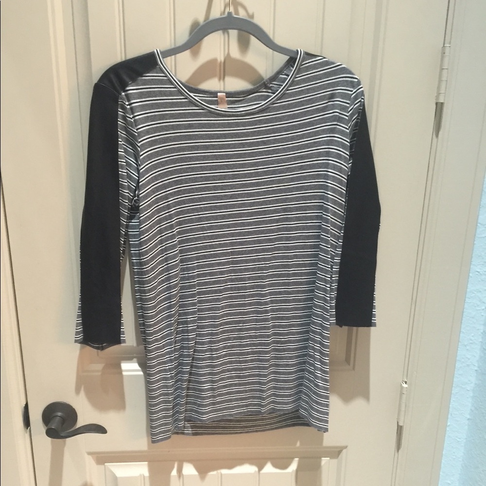 Mixed material 3/4 sleeve top